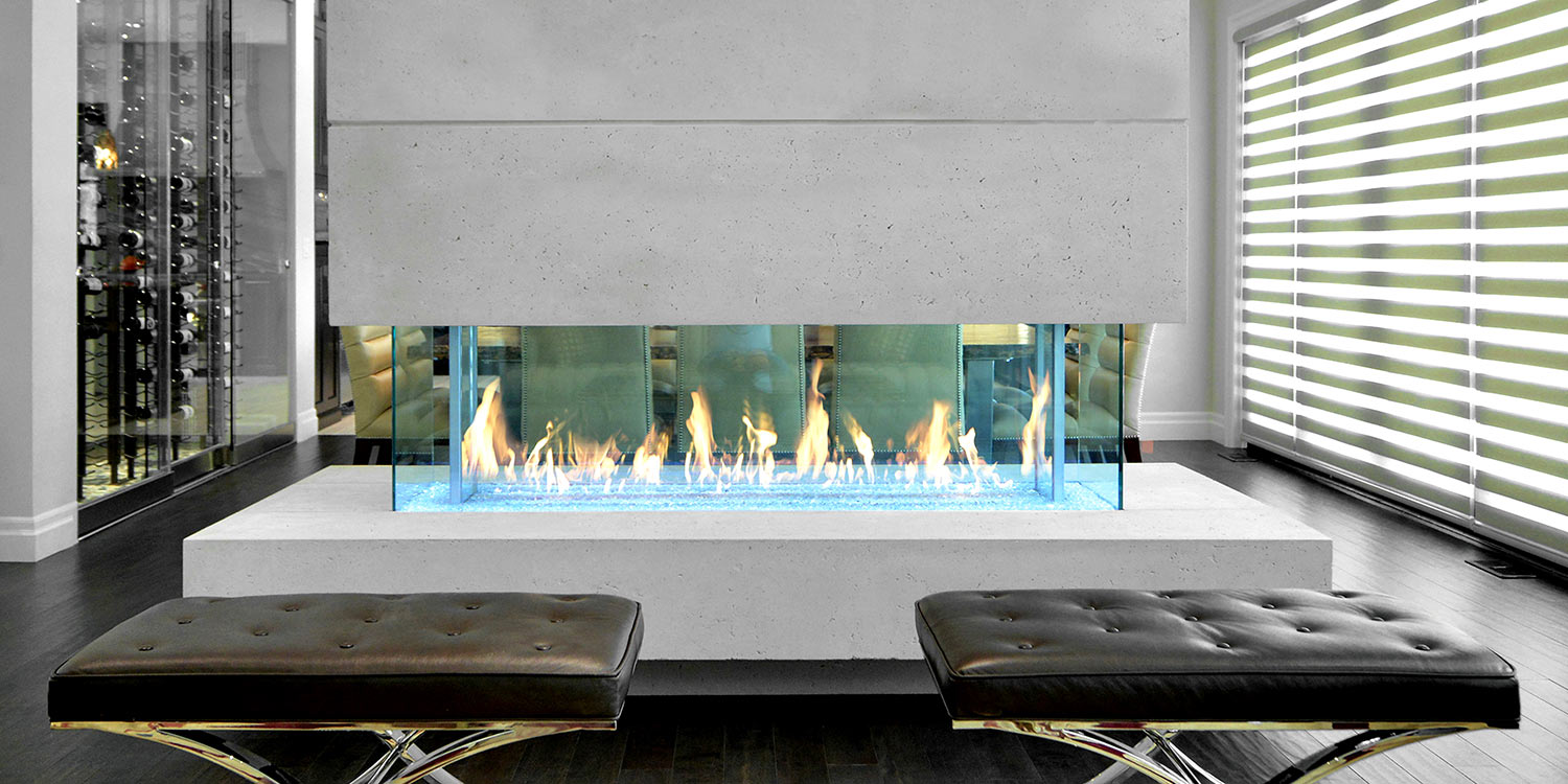 Stock Image - DaVinci Gas Fireplace|Outdoor Fire Linear